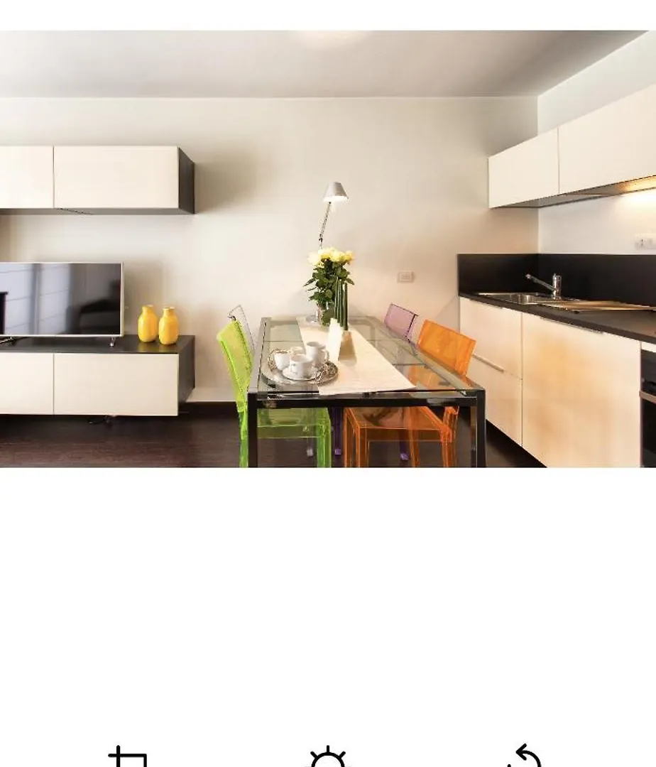 Delightful Two-Room Apartment In Brera Milano